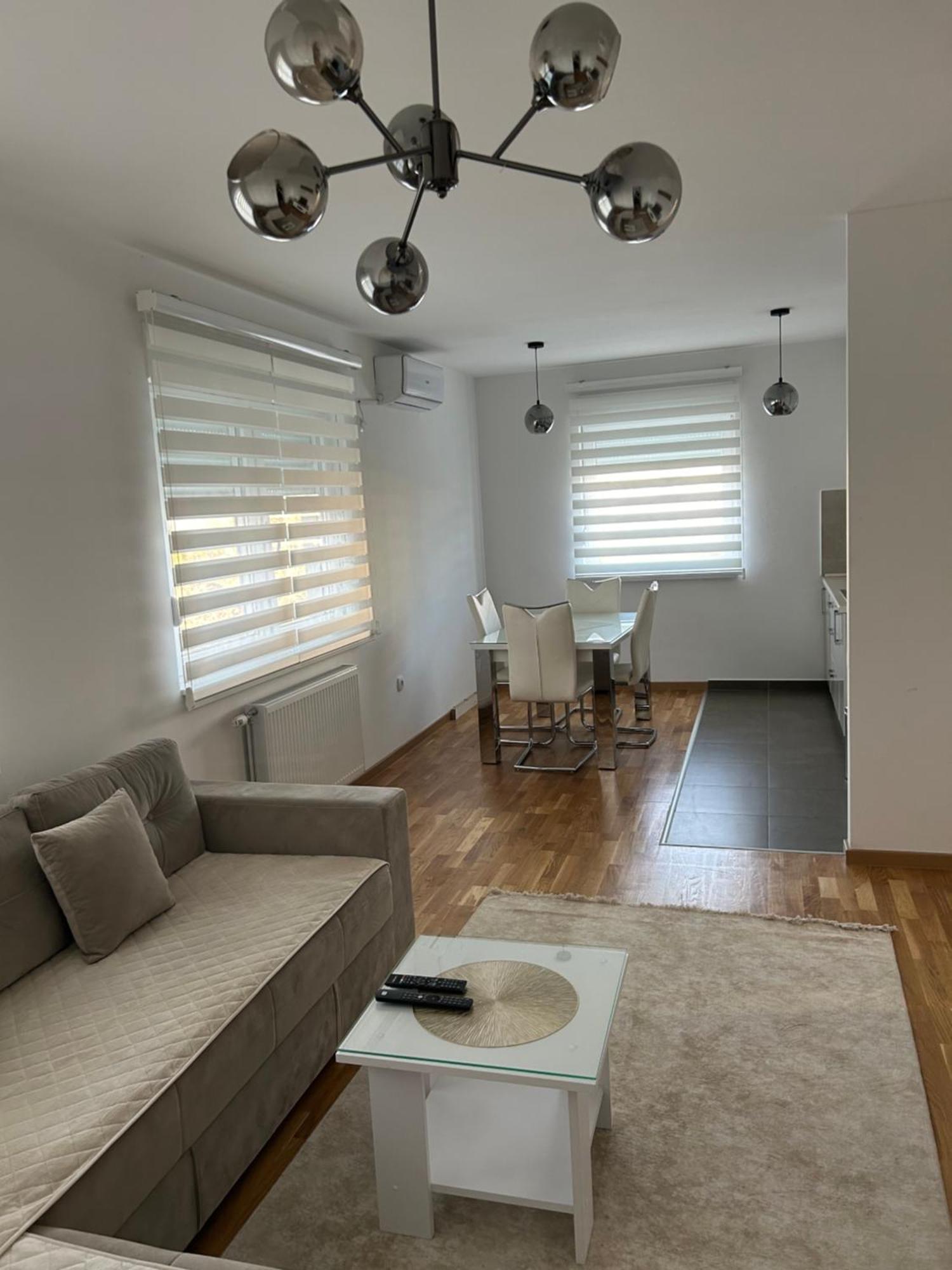 Apartman Vrbas 1 + Podzemna Garaza Banja Luka Buitenkant foto